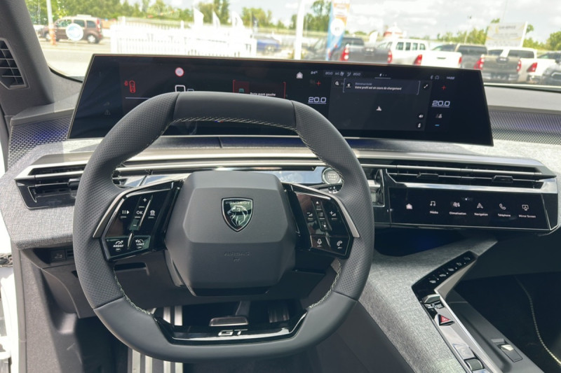 PEUGEOT 5008 HYBRID 145 E-DCS6 GT 360 7PL