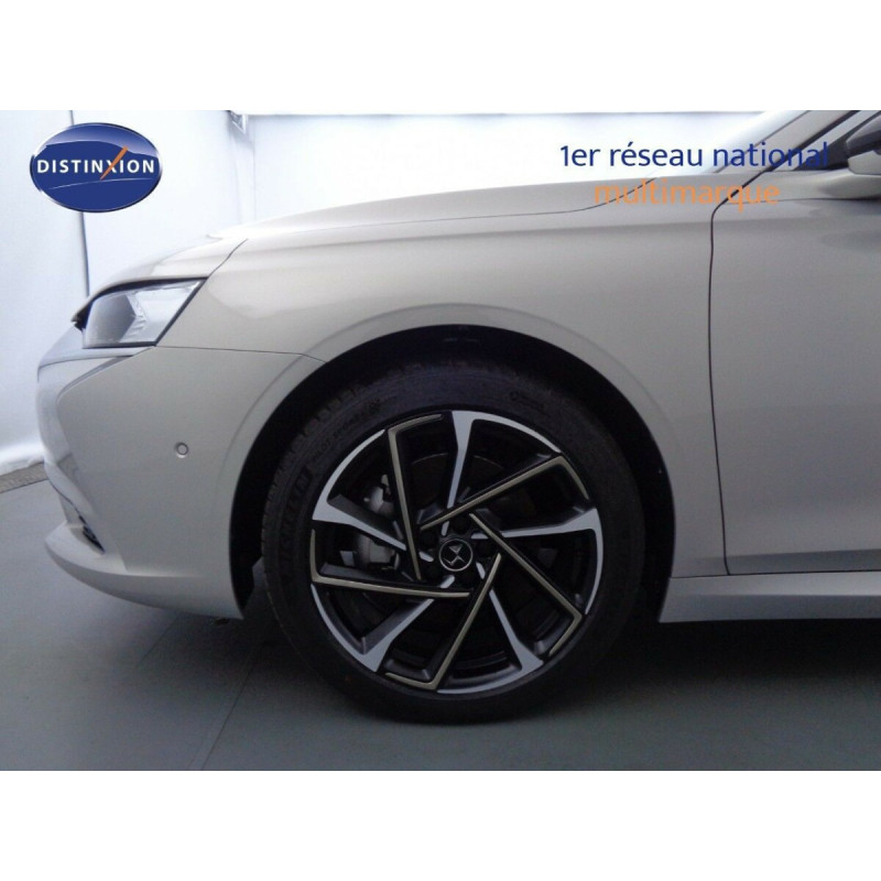 DS DS9 HYBRIDE E-TENSE 225CH EAT8 RIVOLI+