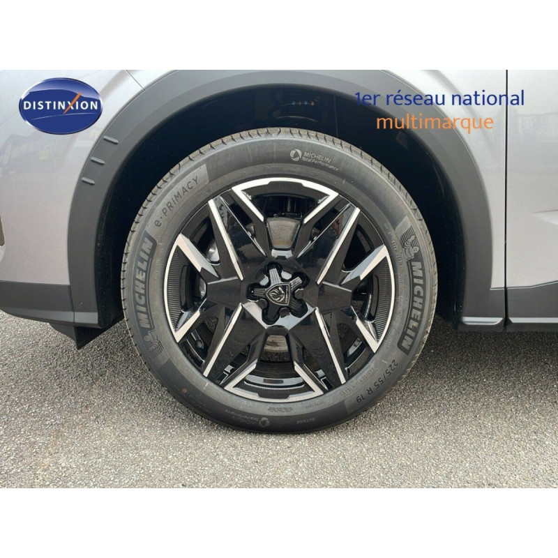PEUGEOT 5008 1.2 HYBRID 145CH E-DCS6 GT