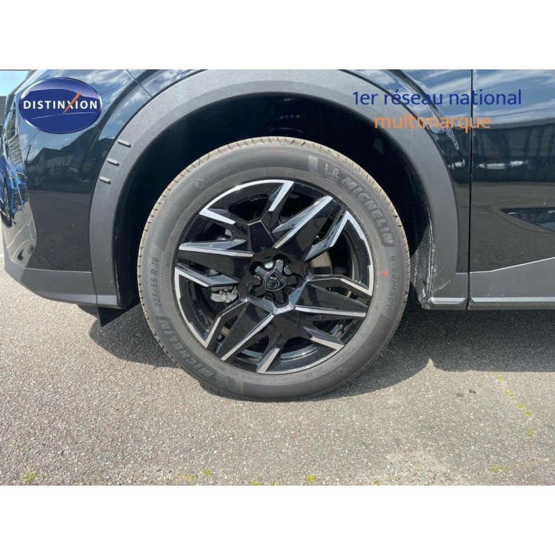 PEUGEOT 5008 1.2 HYBRID 145CH E-DCS6 GT