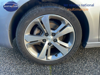 PEUGEOT 308 1.2 PURETECH 130CH S&S EAT8 TECH EDITION