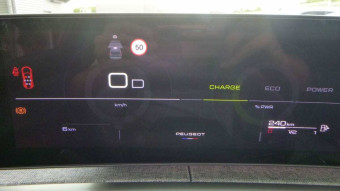 PEUGEOT 5008 HYBRID 145 E-DCS6 GT