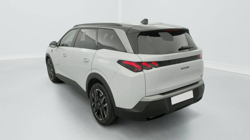 PEUGEOT 5008 HYBRID 145 E-DCS6 GT