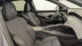PEUGEOT 3008 HYBRID 145 E-DCS6 GT