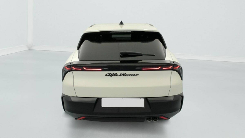 ALFA ROMEO JUNIOR 1.2 IBRIDA 145 CH E-DCT6 TI