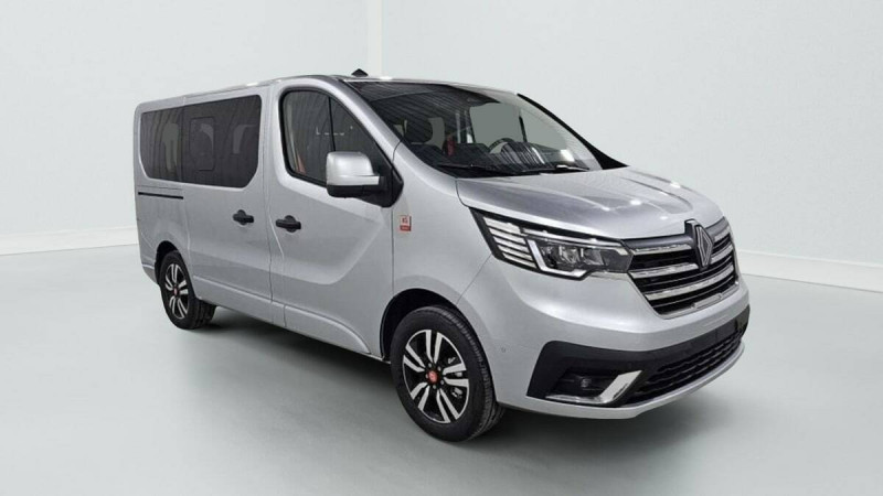 RENAULT TRAFIC TRAFIC BLUE DCI 170 AUTO TECHNO