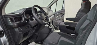 RENAULT TRAFIC TRAFIC BLUE DCI 170 AUTO TECHNO