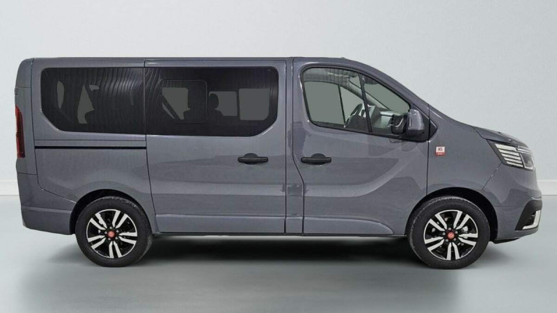 RENAULT TRAFIC TRAFIC BLUE DCI 170 AUTO TECHNO