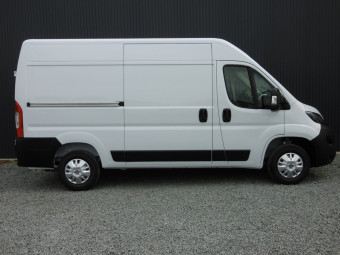 PEUGEOT BOXER FOURGON ASPHALT 165 HDI