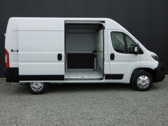 PEUGEOT BOXER FOURGON ASPHALT 165 HDI