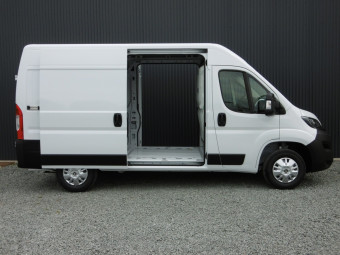 PEUGEOT BOXER FOURGON ASPHALT 165 HDI