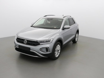 VOLKSWAGEN T-ROC LIFE 150 TSI DSG-7