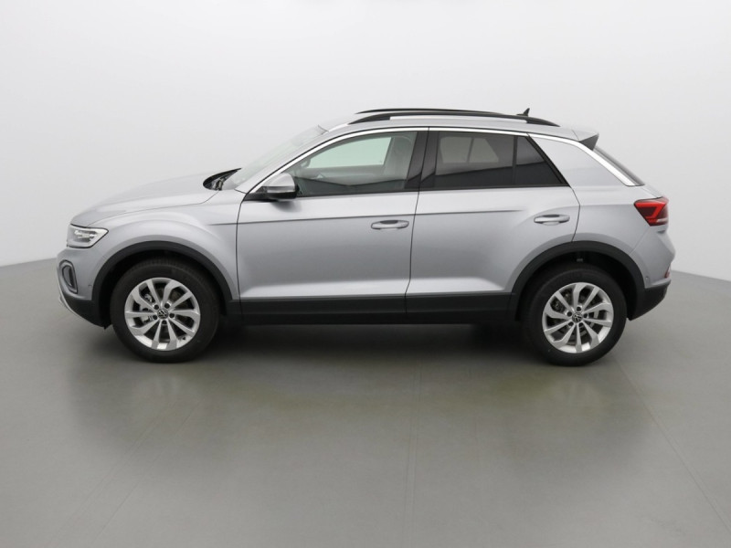 VOLKSWAGEN T-ROC LIFE 150 TSI DSG-7