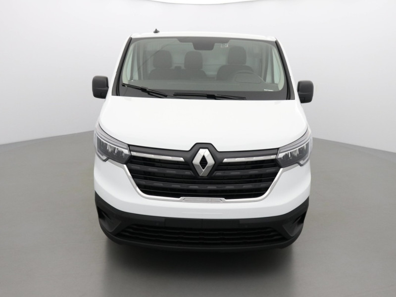 RENAULT TRAFIC 3 FOURGON L2H1 CONFORT 130 BLUE DCI