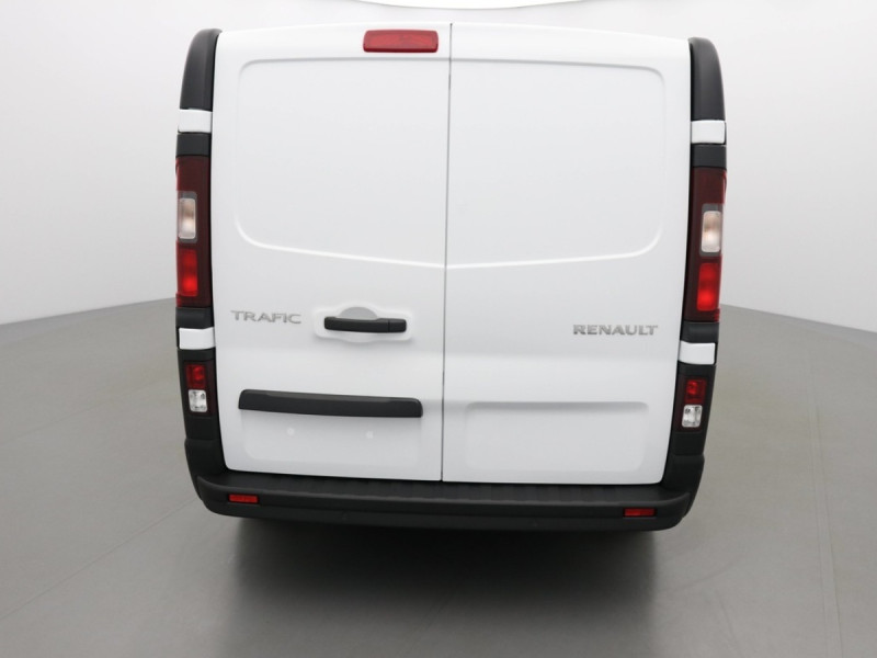 RENAULT TRAFIC 3 FOURGON L2H1 CONFORT 130 BLUE DCI