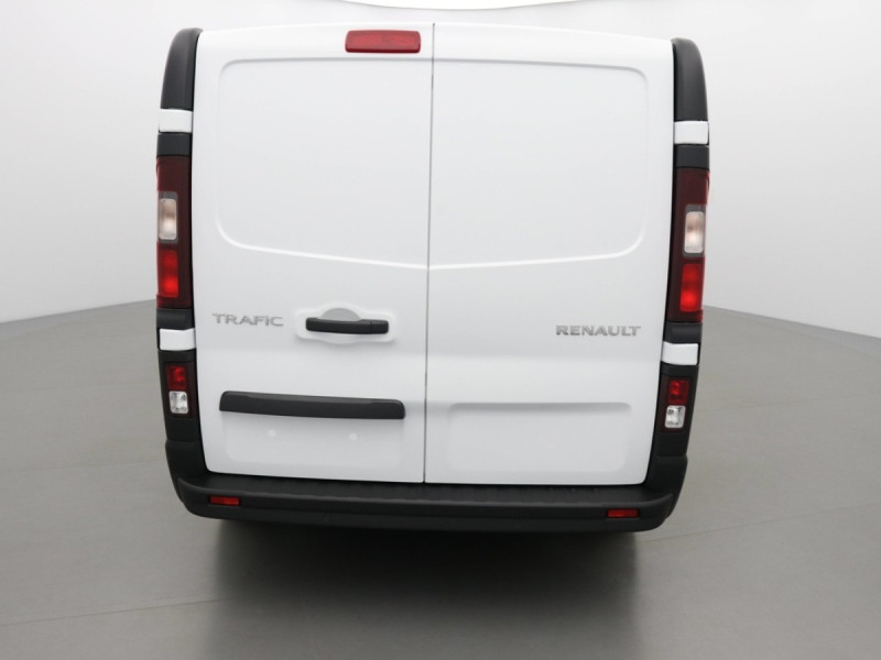 RENAULT TRAFIC 3 FOURGON L2H1 CONFORT 130 BLUE DCI