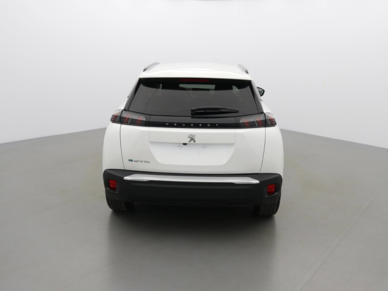 PEUGEOT 2008 ALLURE 136 ELECTRIQUE BVA