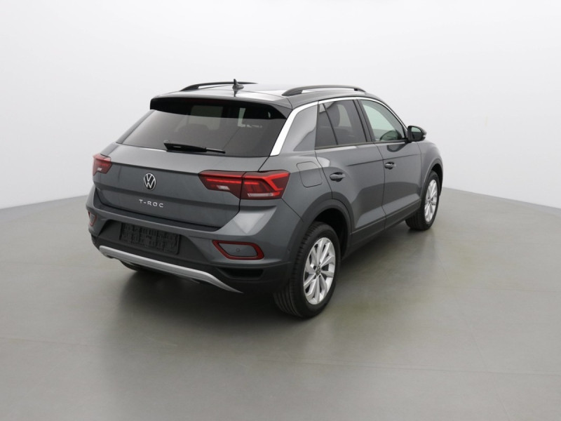 VOLKSWAGEN T-ROC LIFE 150 TSI