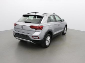 VOLKSWAGEN T-ROC LIFE 150 TSI