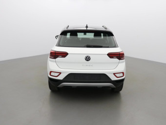 VOLKSWAGEN T-ROC LIFE 150 TSI