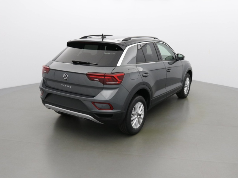 VOLKSWAGEN T-ROC LIFE 150 TSI