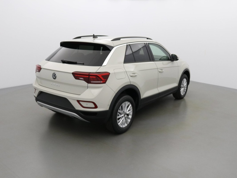 VOLKSWAGEN T-ROC LIFE 150 TSI