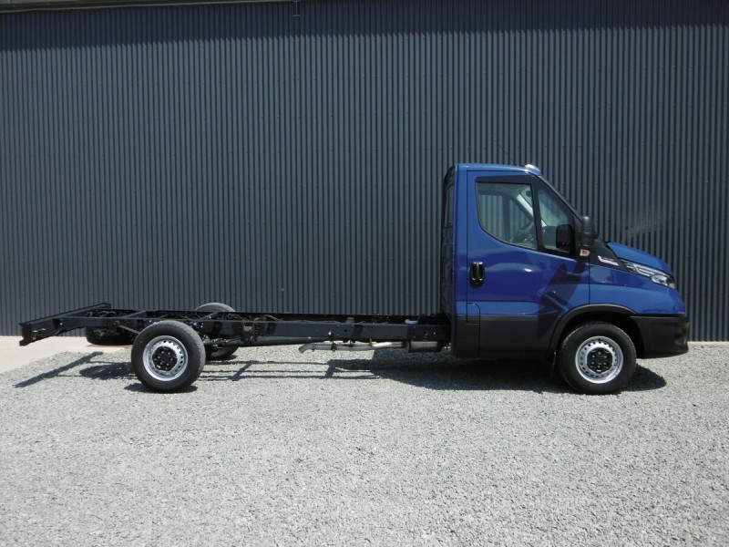 IVECO DAILY CHASSIS CAB 35S17 EMP 4100 180 TD BVA