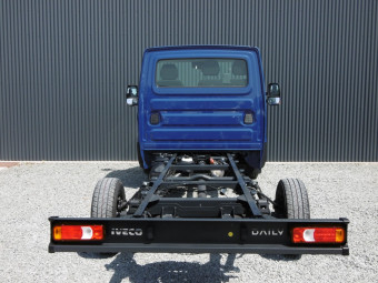 IVECO DAILY CHASSIS CAB 35S17 EMP 4100 180 TD BVA