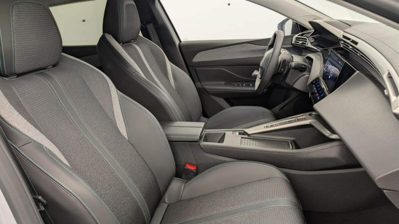 PEUGEOT 408 HYBRID 136 E-DCS6 ALLURE