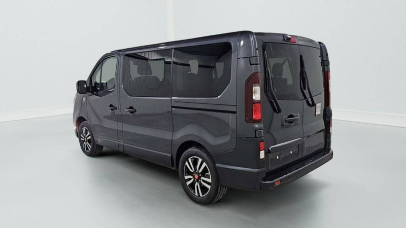RENAULT TRAFIC TRAFIC BLUE DCI 170 AUTO TECHNO