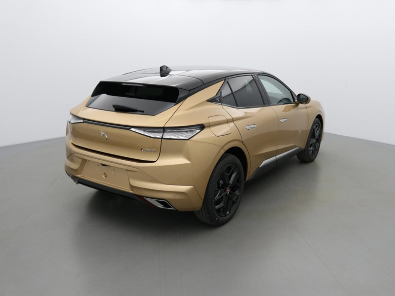 DS DS4 PERFORMANCE LINE 130 PURETECH EAT8