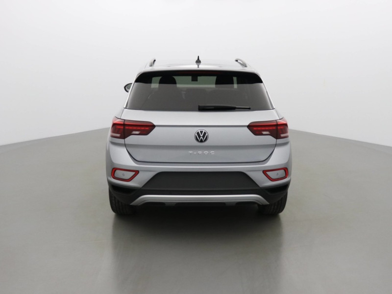 VOLKSWAGEN T-ROC LIFE 150 TSI DSG-7