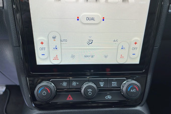 FORD RANGER 3.0 V6 240 PLATINUM RIDEAU 4PL