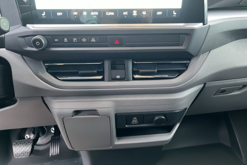 VOLKSWAGEN TRANSPORTER TDI 170 DSG PROCAB L2