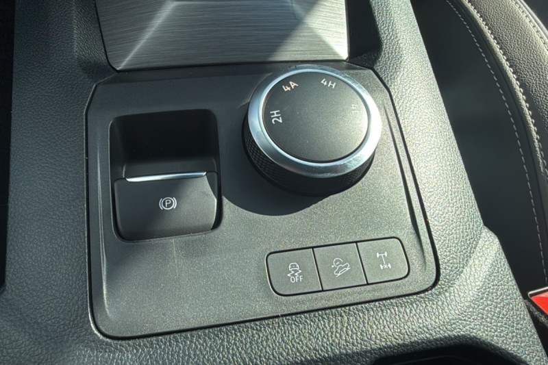 VOLKSWAGEN AMAROK V6 240 BVA10 AVENTURA 4PL