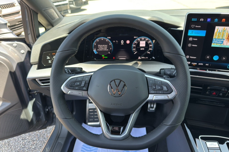 VOLKSWAGEN GOLF E-TSI 150 DSG R-LINE EDITION