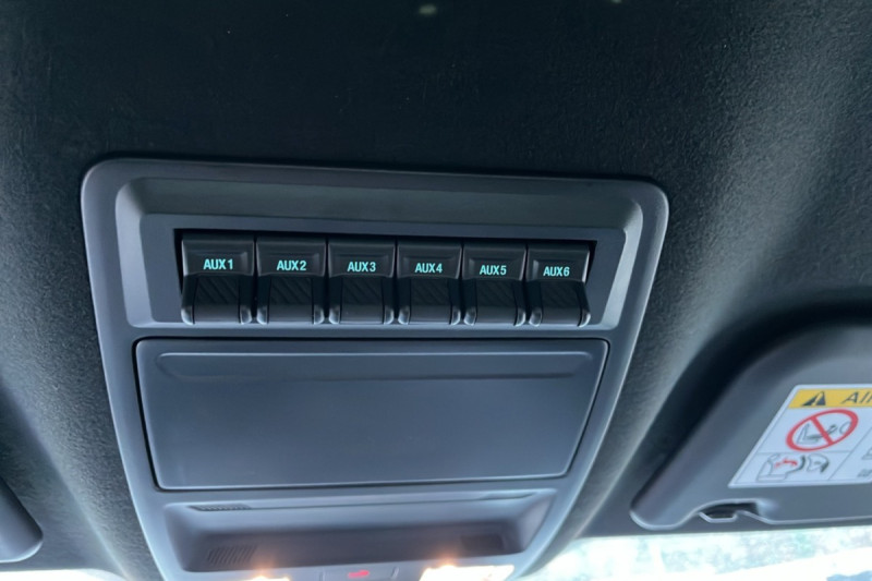 FORD RANGER 3.0 V6 240 PLATINUM RIDEAU