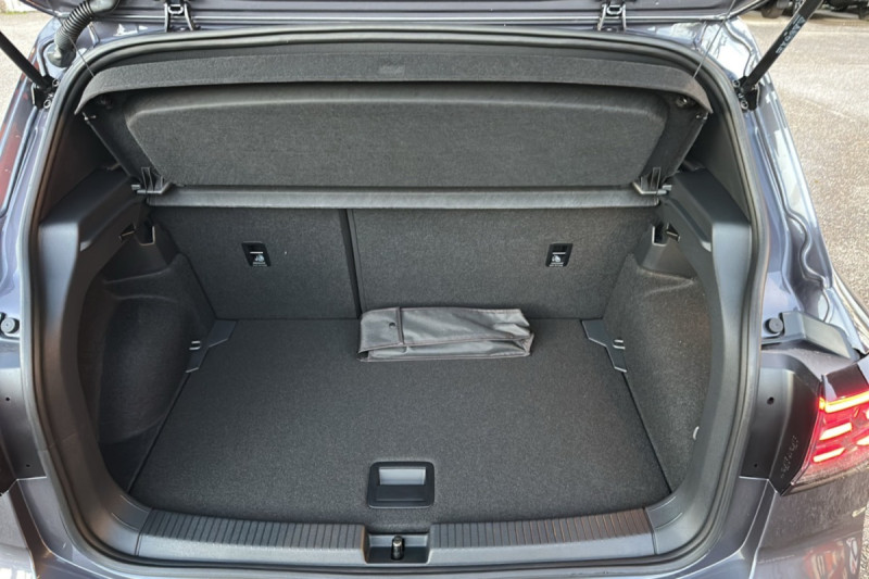 VOLKSWAGEN T-CROSS TSI 116 DSG7 R-LINE