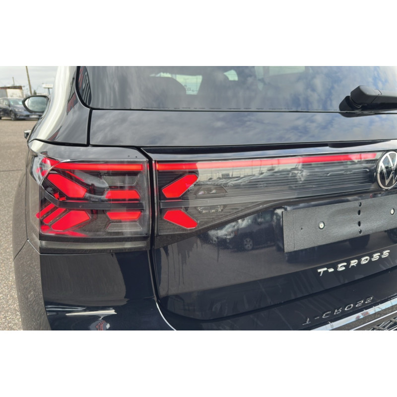 VOLKSWAGEN T-CROSS TSI 116 DSG7 R-LINE