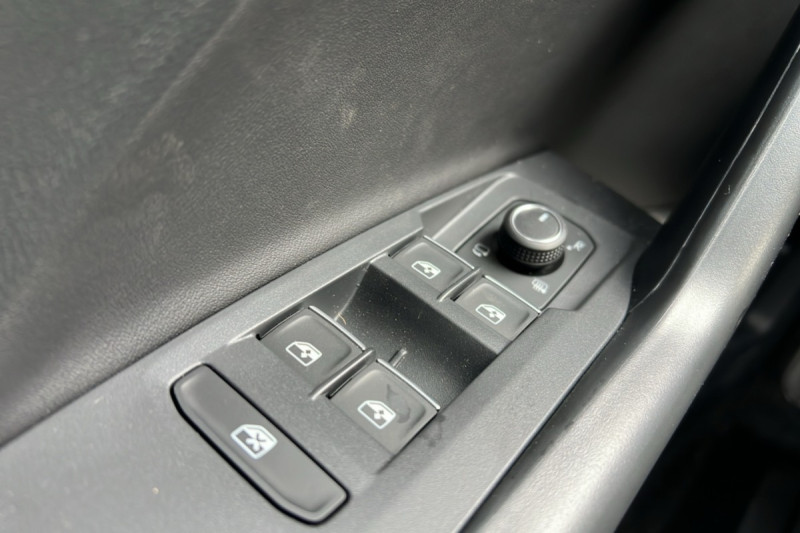 VOLKSWAGEN T-CROSS TSI 116 DSG7 R-LINE