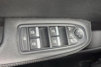 RENAULT ARKANA TCE 140 EDC7 INTENS T.O