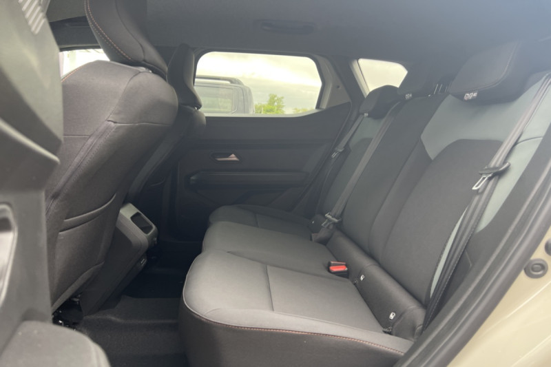 DACIA DUSTER HYBRID-G 150 4X4 SPIRIT OF SAND