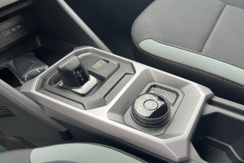 DACIA DUSTER HYBRID-G 150 4X4 SPIRIT OF SAND