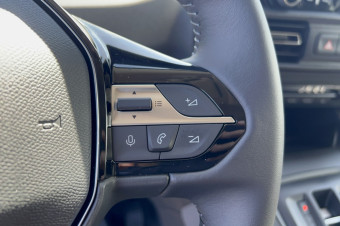 PEUGEOT RIFTER BLUEHDI 130 EAT8 ALLURE