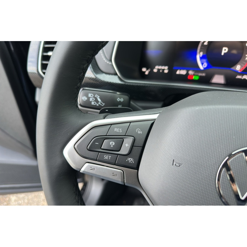 VOLKSWAGEN T-CROSS TSI 116 DSG7 R-LINE