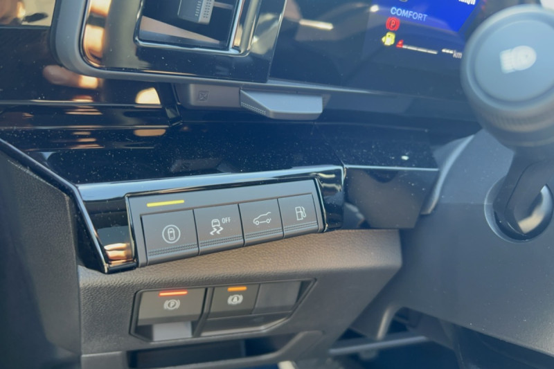 RENAULT RAFALE 4X4 300 ESPRIT ALPINE PLUS