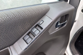 NISSAN NAVARA 2.5 DCI 190 4WD DOUBLE CABINE