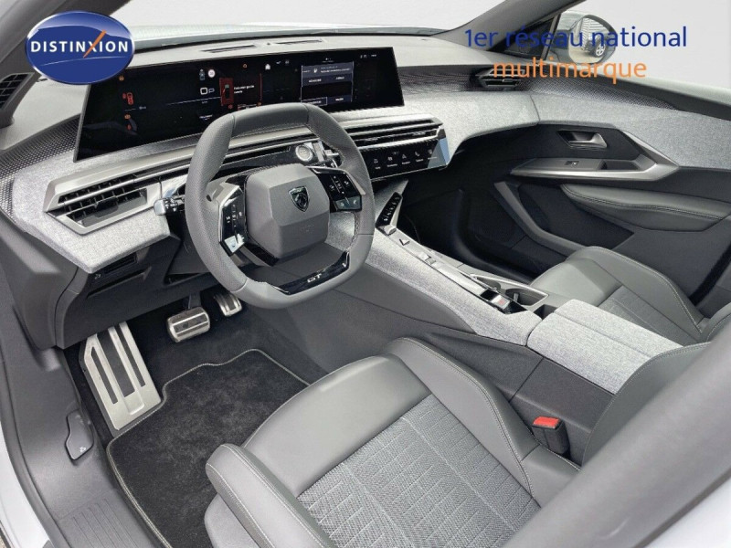 PEUGEOT 5008 1.2 HYBRID 145CH E-DCS6 GT