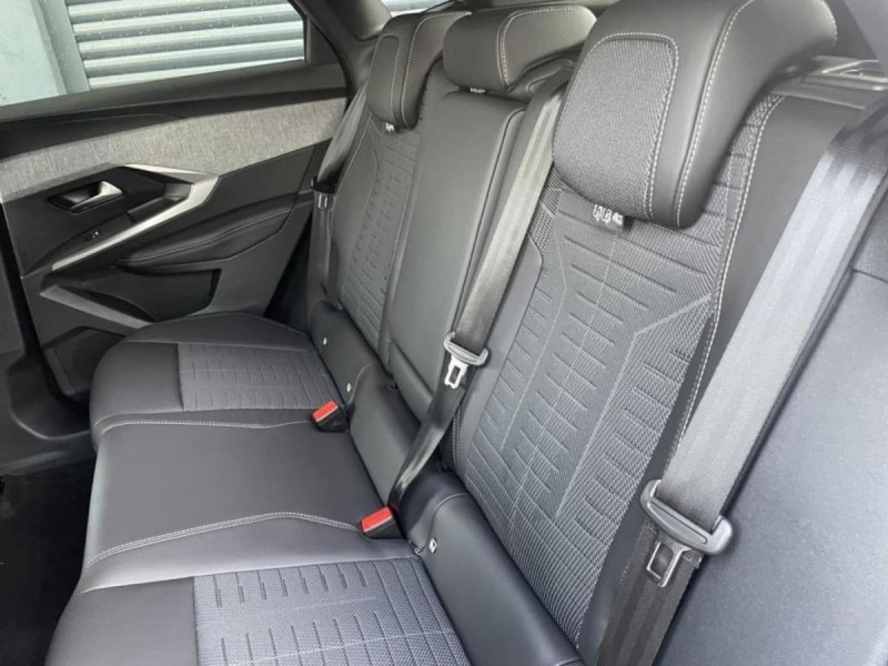 PEUGEOT 3008 HYBRID 145 E-DCS6 GT