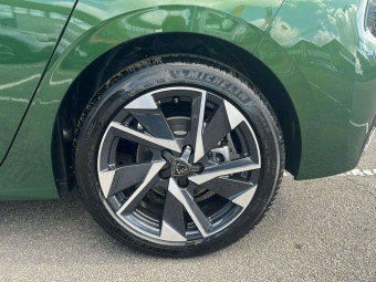 PEUGEOT 308 HYBRID 136 E-DCS6 ALLURE